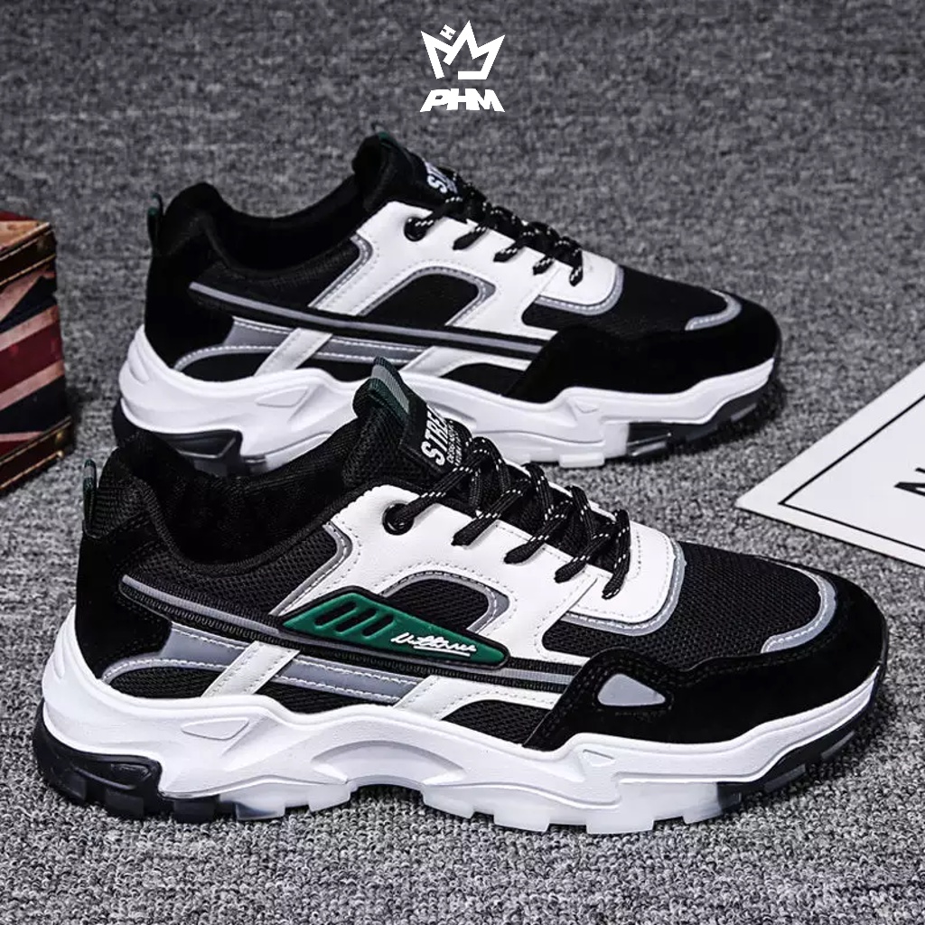 Sepatu Sneakers